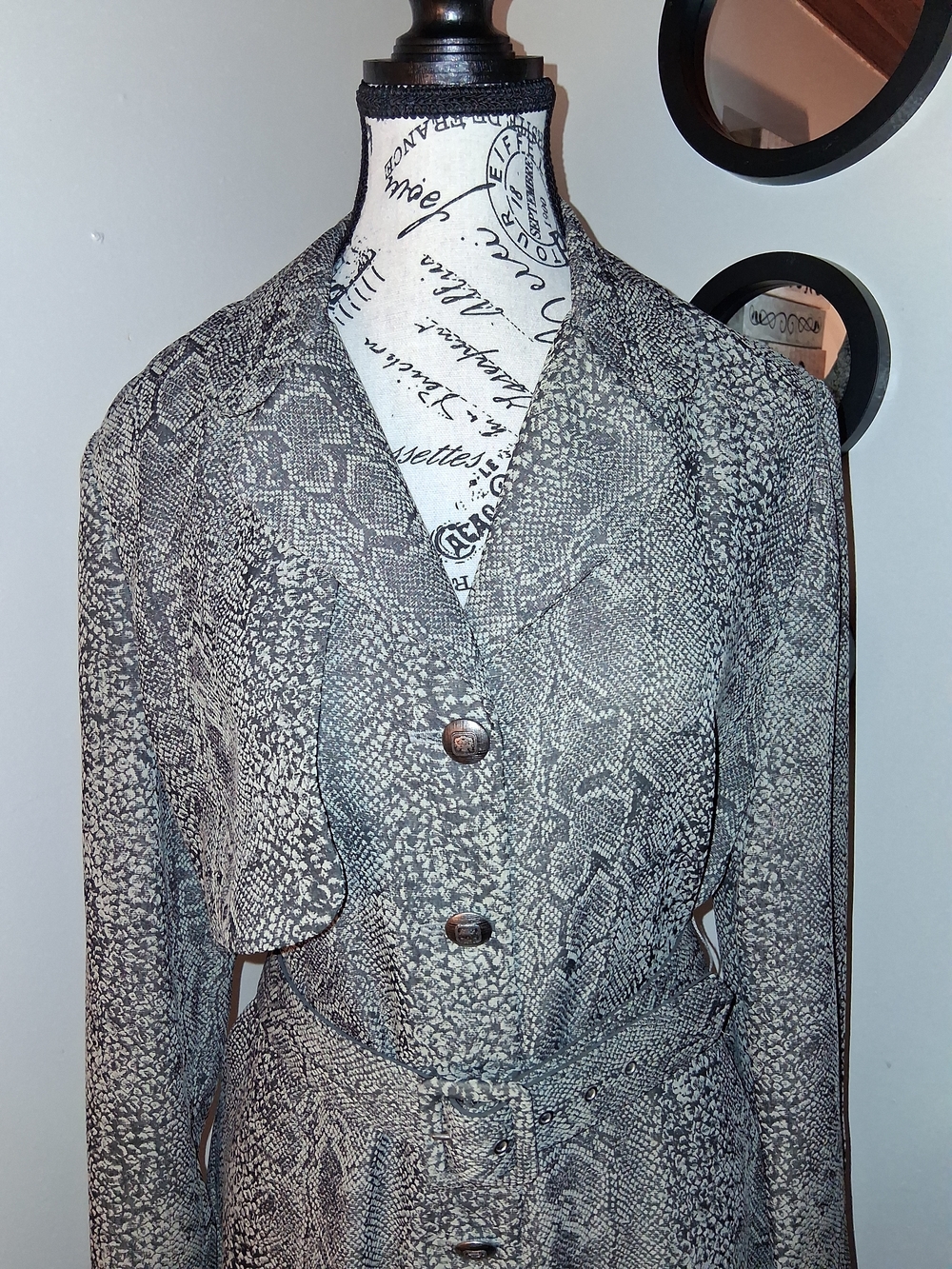 Leslie Fay Vintage Snake Skin Print Dress - Rare Find - Picture 2 of 13